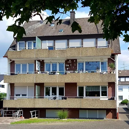 Apartmenthaus Abendsonne Souterrain * Κόμπλεντς
